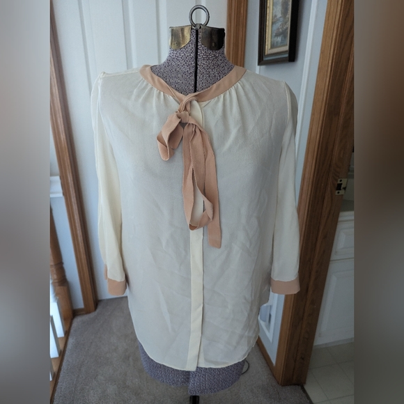 Babaton cream and taupe silk blouse xs - Picture 3 of 4